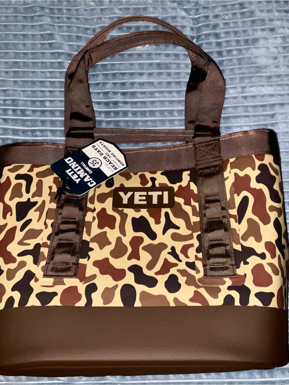 YETI CAMINO CARRYALL 35 WETLANDS CAMO NEW